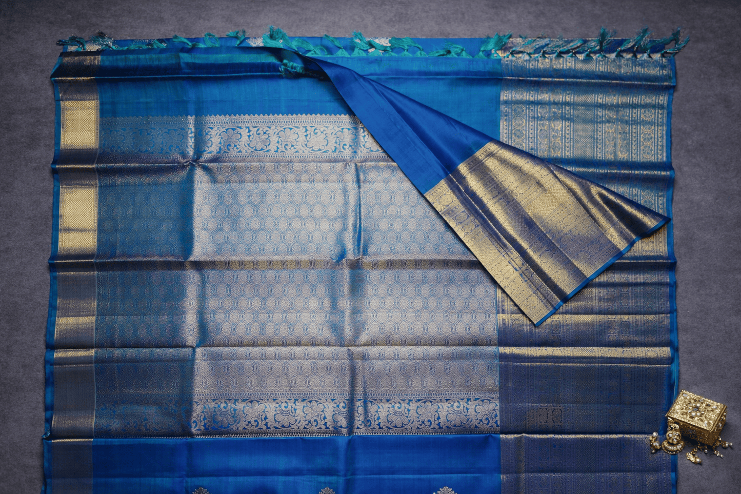 Elegant Blue Kanjivaram Silk Saree with Rich Gold Zari Border